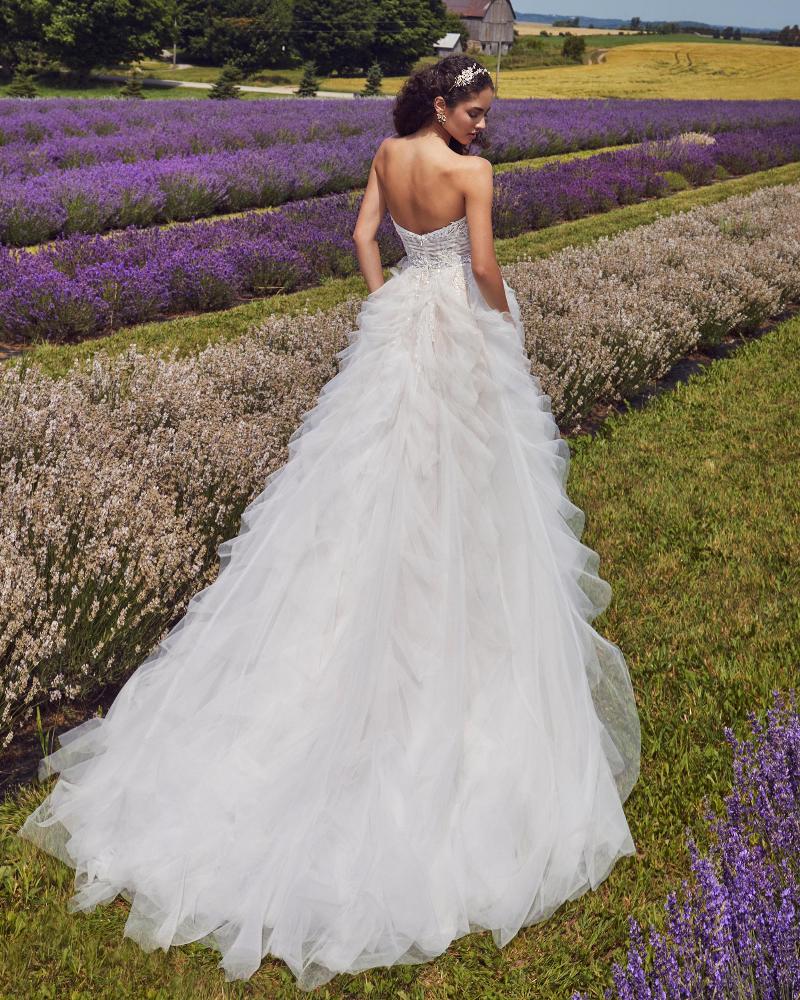 La24101 a line tulle wedding dress with lace and sweetheart neckline2